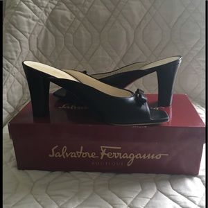 Salvatore Ferragamo peep toe slide